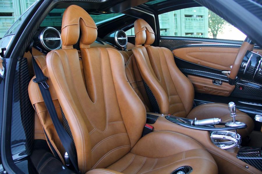  Pagani Huayra 2013 года  (фото 18 из 56)